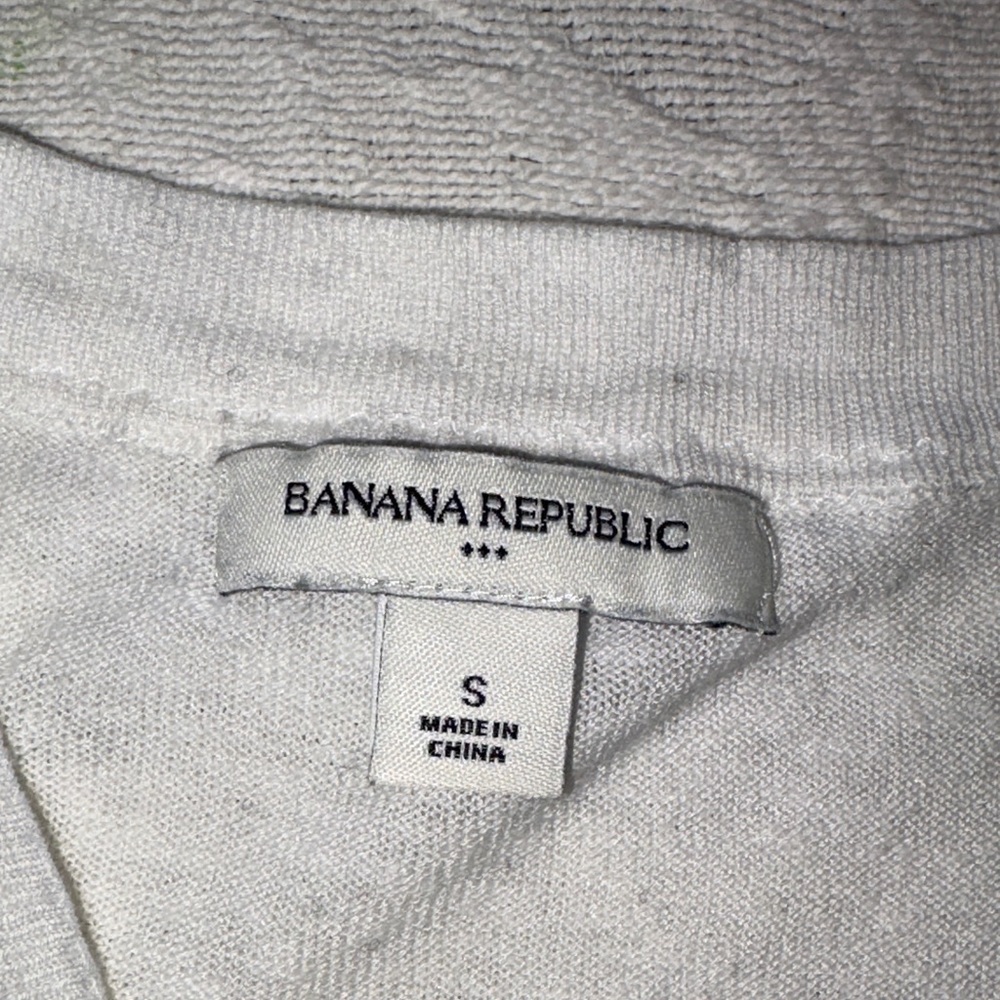 Banana Republic Women's White Cardigan Sweater Gently Loved S - Picture 3 of 10